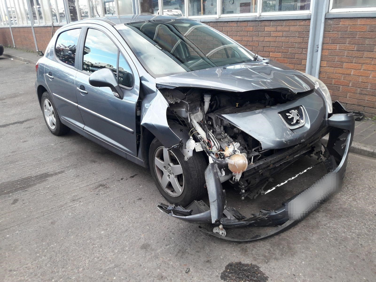 خرید فروش پژو ۲۰۷ تصادفی