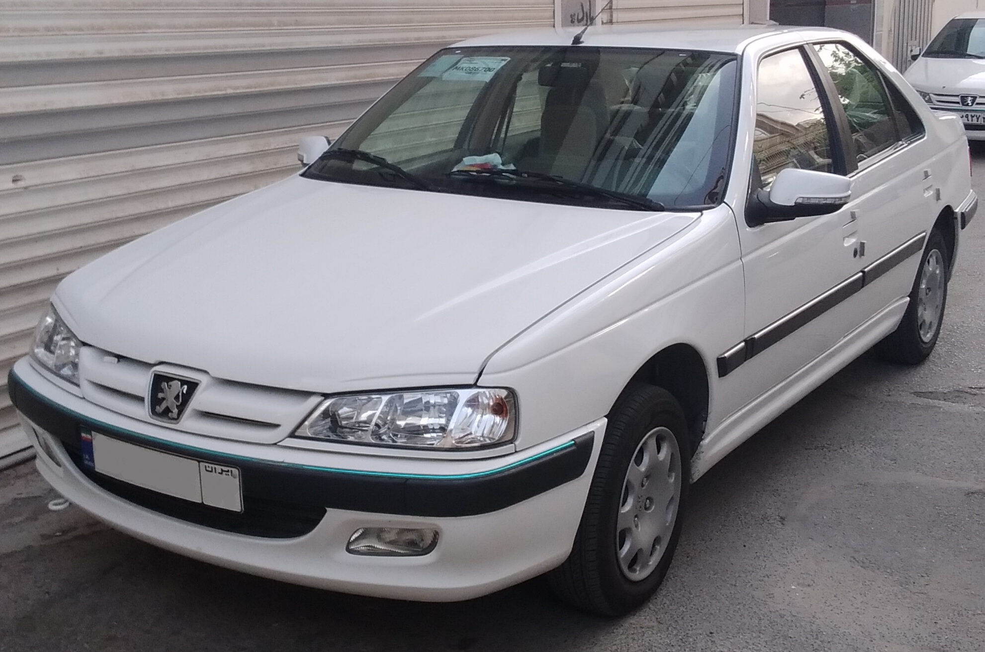 پژو پرشیا تصادفی